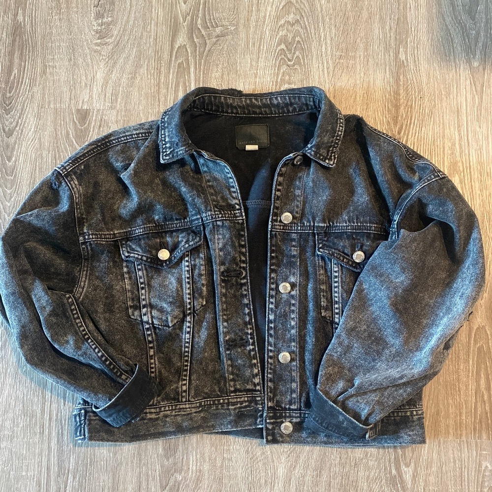 American Eagle black acid wash denim jacket